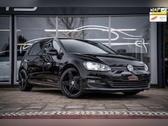 Volkswagen Golf - 1.0 TSI Comfortline|Carplay|Automaat|Leder|Stoelverw|DAB|Black on Black