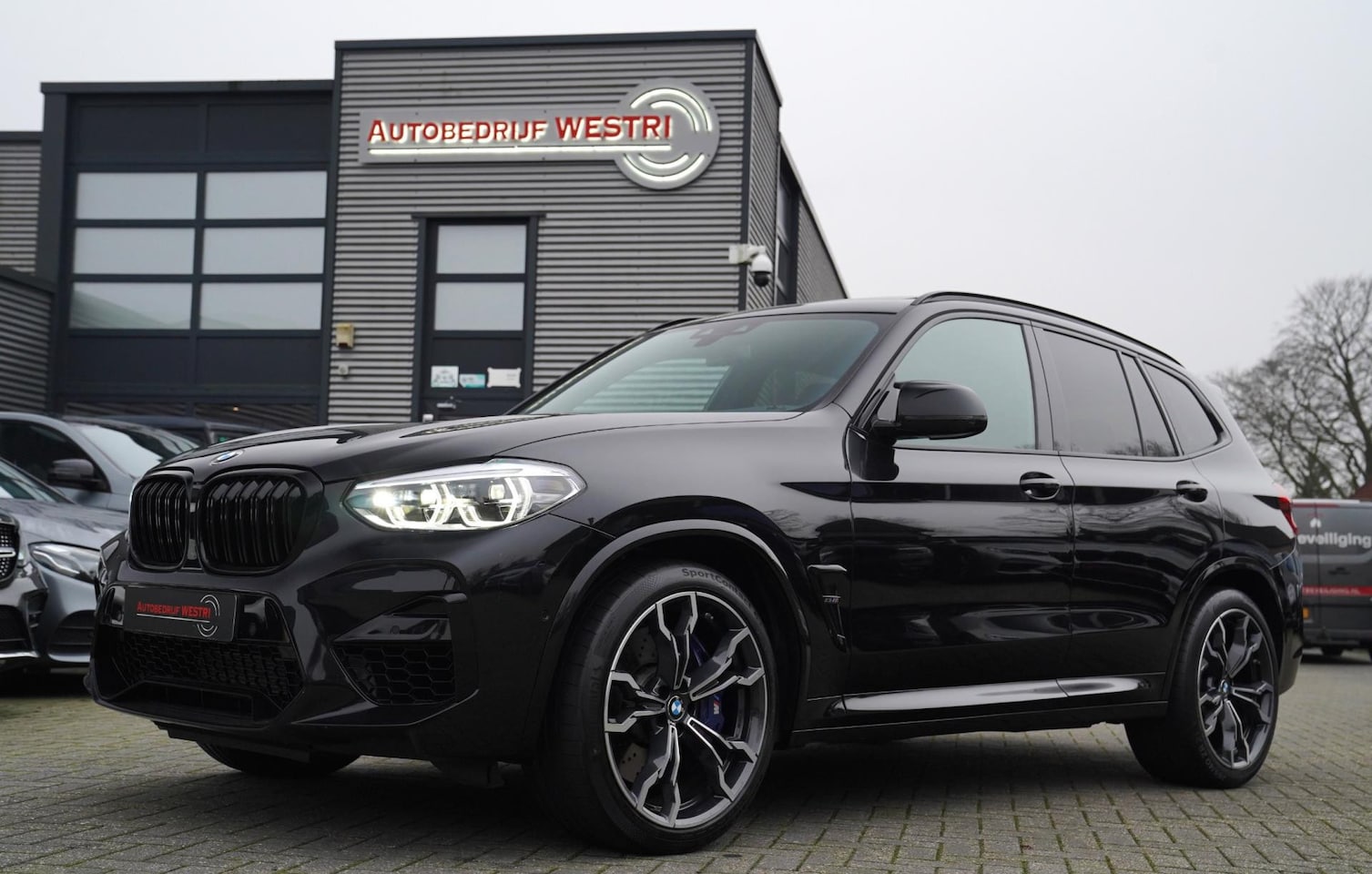 BMW X3 - M | Carbon Interieur | Pano |Kuipstoelen met ruitmotief | Headup met M aanzicht - AutoWereld.nl