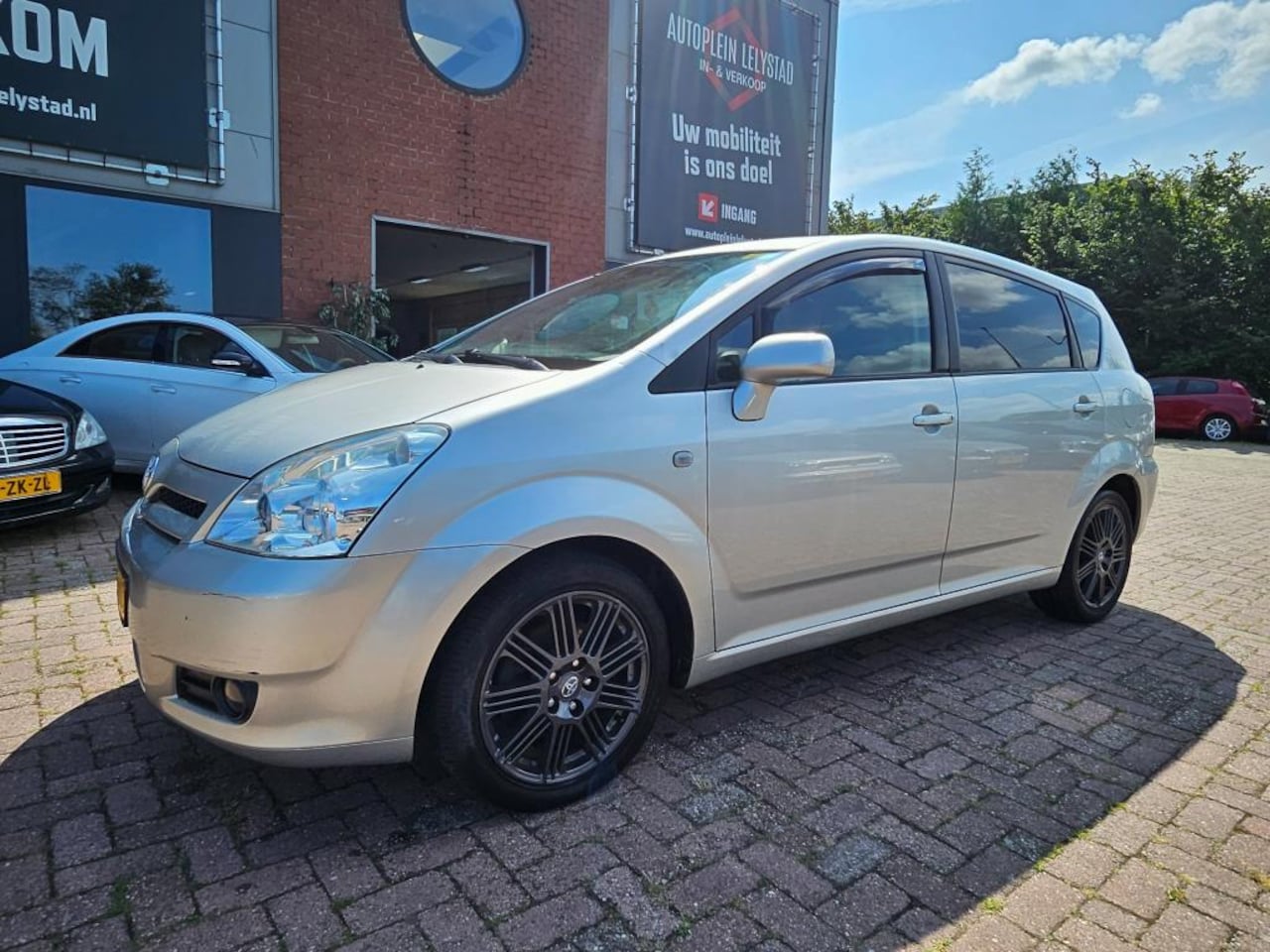 Toyota Verso - 1.8 VVT-i Sol 7PERS. AUTOMAAT - AutoWereld.nl