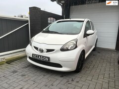 Toyota Aygo - 1.0-12V + 5Drs AIRCO I ELEKTR. RAMEN