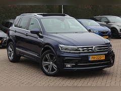 Volkswagen Tiguan - 2.0 TSI 4Motion Highline / Panoramadak / Camera / Head-up / 19'' / Keyless / DAB / Apple C