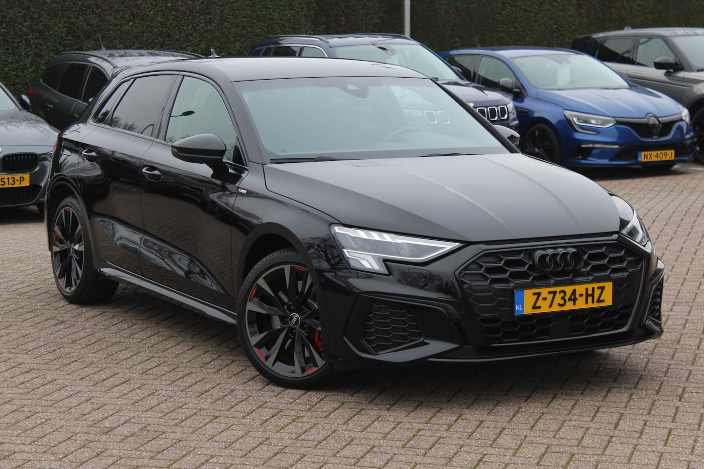 Audi A3 Sportback - 45 TFSI e S edition Competition / Camera / Leder / B&O / ACC / Keyless / 18'' / Navigatie - AutoWereld.nl