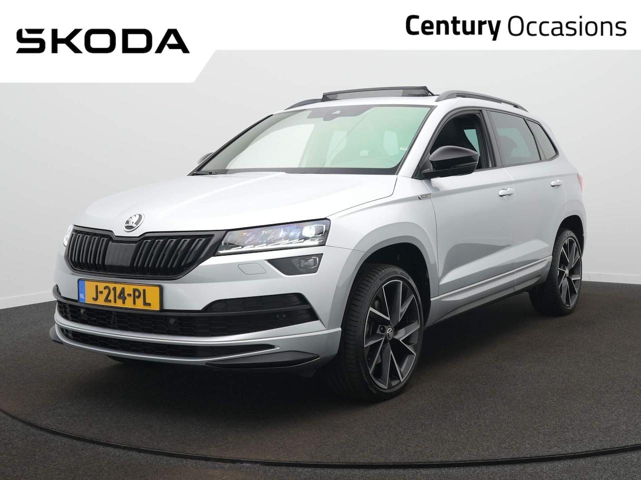 Skoda Karoq - 1.5 TSI ACT Sportline Business DSG / Panoramadak / Virtual Cockpit / Trekhaak / - AutoWereld.nl