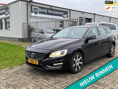 Volvo V60 - 2.4 D6 AWD Plug-In Hybrid Summum AUTOMAAT|ADAPTIEF CRUISE|NAVI|LEER