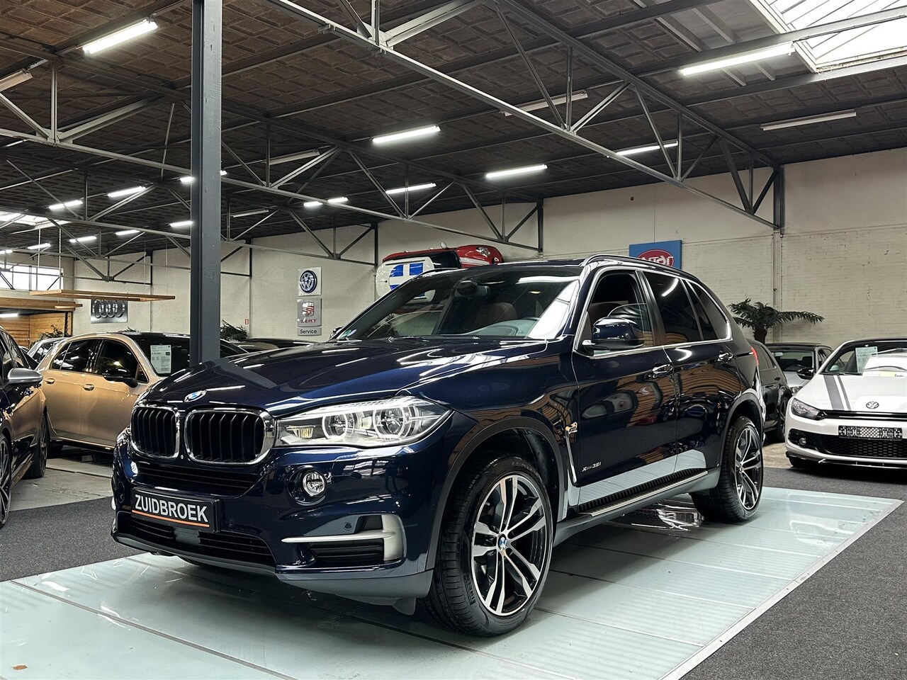 BMW X5 - 35i Xdrive PANODAK | LEER | HUD | NL-auto | Afn. Trekhaak | 360 Cam | - AutoWereld.nl