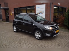 Dacia Sandero Stepway - 0.9 TCe Lauréate | LAGE KILOMETERS | Navigatie | Cruise |