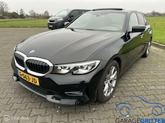 BMW 3-serie - 320i High Executive