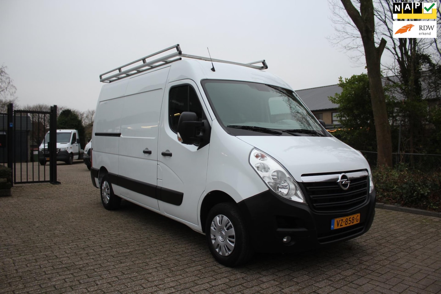 Opel Movano - HOOG EN LANG 2.3 CDTI L2H2 - AutoWereld.nl