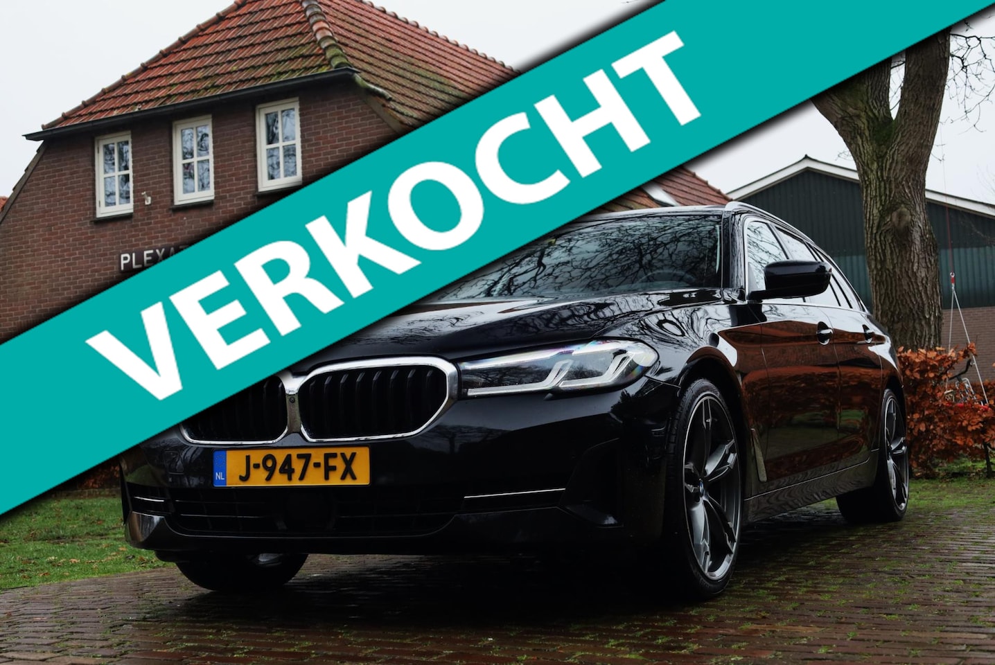 BMW 5-serie Touring - 520i High Executive Edition Aut. | Facelift | Panorama | Full Led | Trekhaak | Adaptieve C - AutoWereld.nl