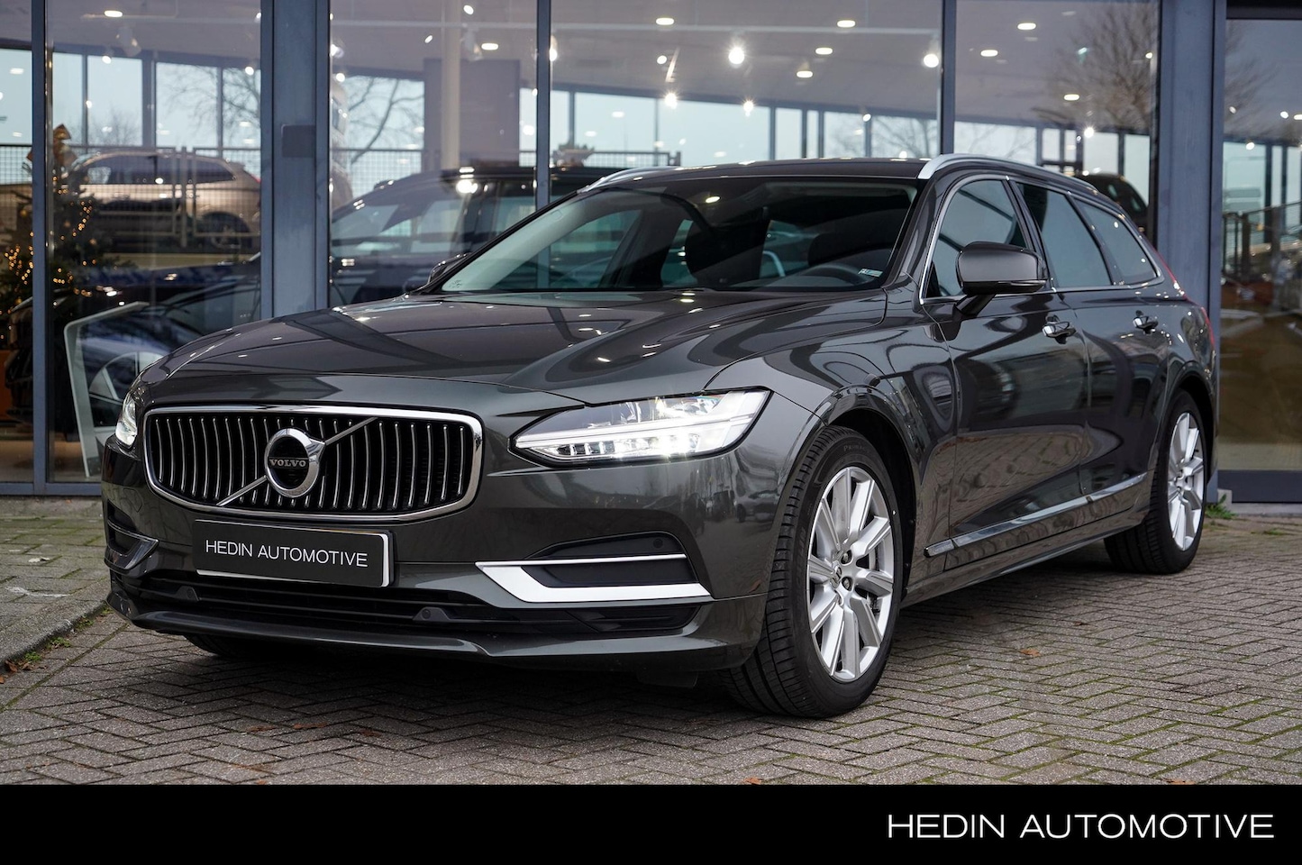 Volvo V90 - 2.0 T4 Inscription |  Park Assist voor & achter | Park Assist camera| Nappa leder | Elec. - AutoWereld.nl