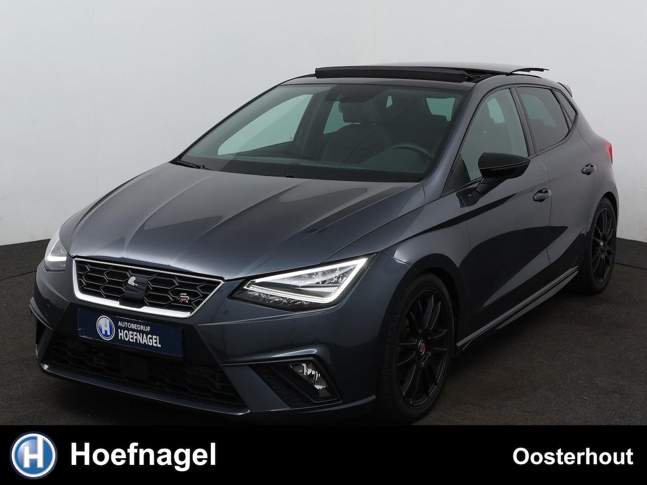 Seat Ibiza - 1.0 TSI FR Business Intense Plus Automaat | Panoramadak | Stoelverwarming | Camera | Beats - AutoWereld.nl