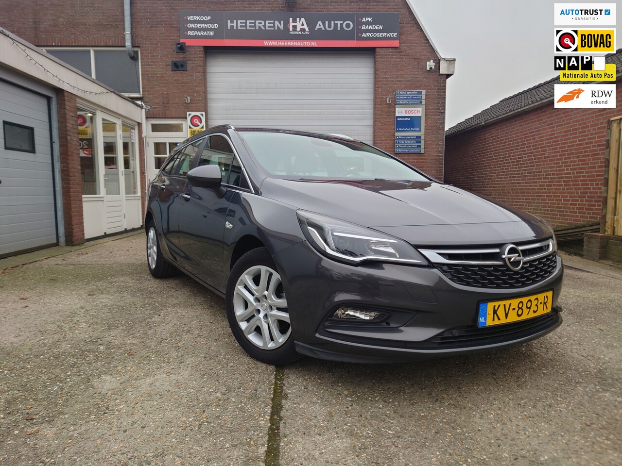 Opel Astra Sports Tourer - 1.0 Edition 1.0 Edition, Navigatie, PDC, Clima, Cruise control - AutoWereld.nl