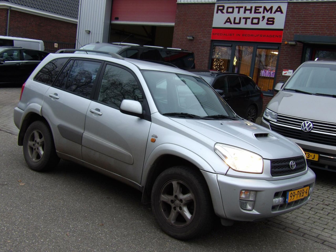 Toyota RAV4 - 2.0 D4-D 116PK LUNA 2003 AIRCO 5 PERS <122550KM> - AutoWereld.nl