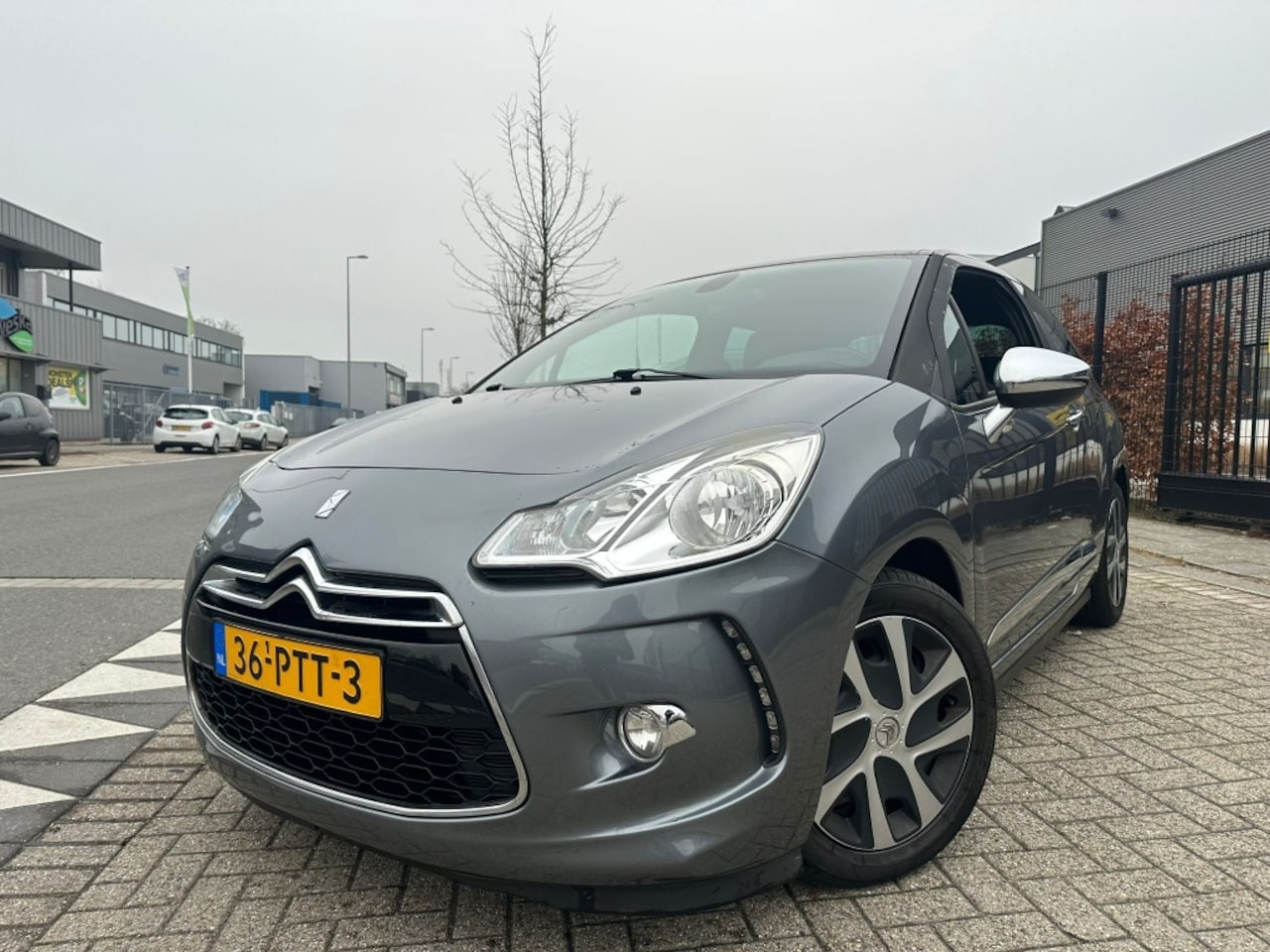 Citroën DS3 - 1.6 e-HDi Navigatie|Clima Luxe So Chic - AutoWereld.nl