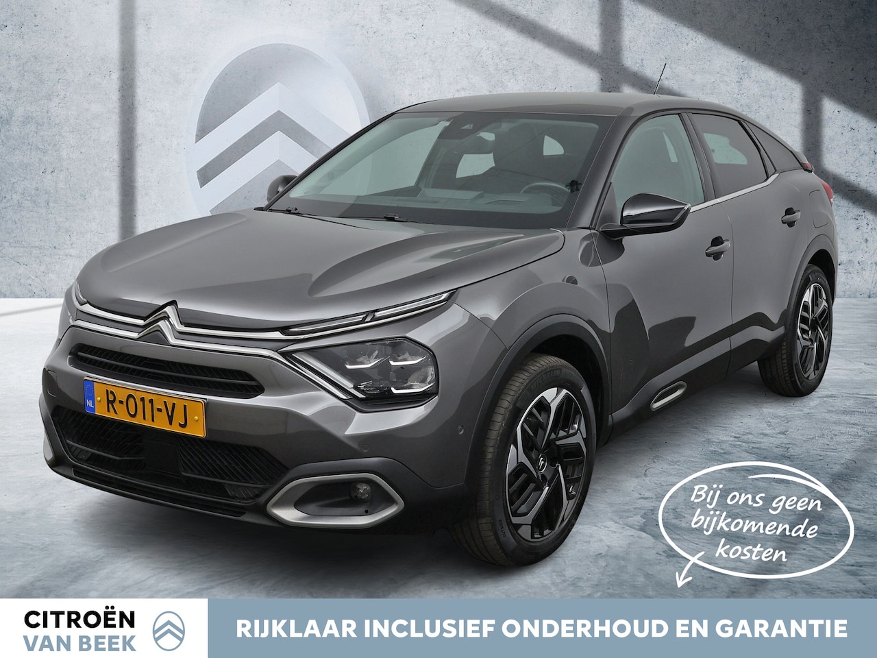 Citroën C4 - 1.2 Turbo 130pk Automaat Shine Pack Business | Rijklaar | Lederen bekleding | Parkeersenso - AutoWereld.nl