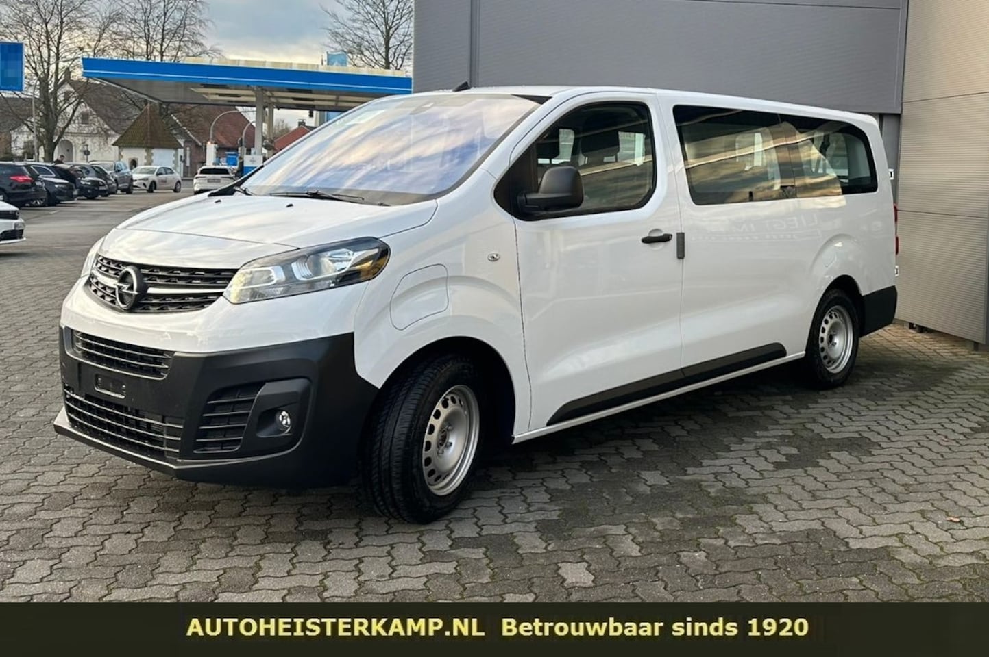 Opel Vivaro Combi Electric - L3 75 kWh 31.000 ex BTW 9-zitter - AutoWereld.nl