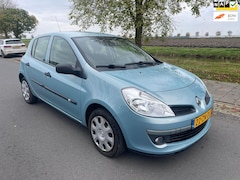 Renault Clio - 1.2-16V Special Line