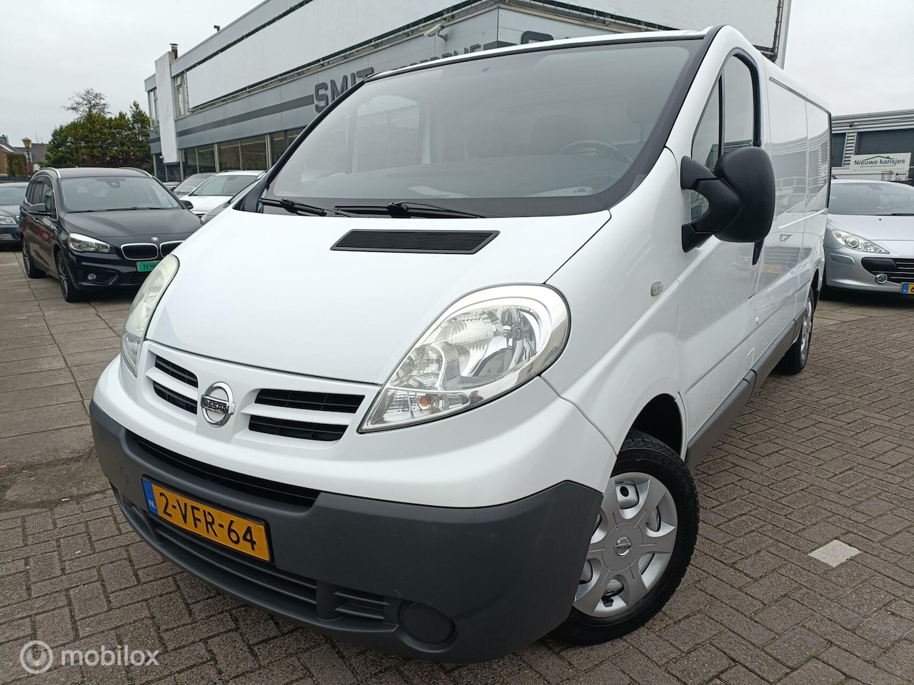 Nissan Primastar - 29 2.0 dCi 350L NL-Auto/93.000KM/Trekhaak - AutoWereld.nl