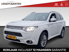 Mitsubishi Outlander - 2.0 PHEV Instyle | Trekhaak | Opendak | Lederen Bekleding | Navigatie