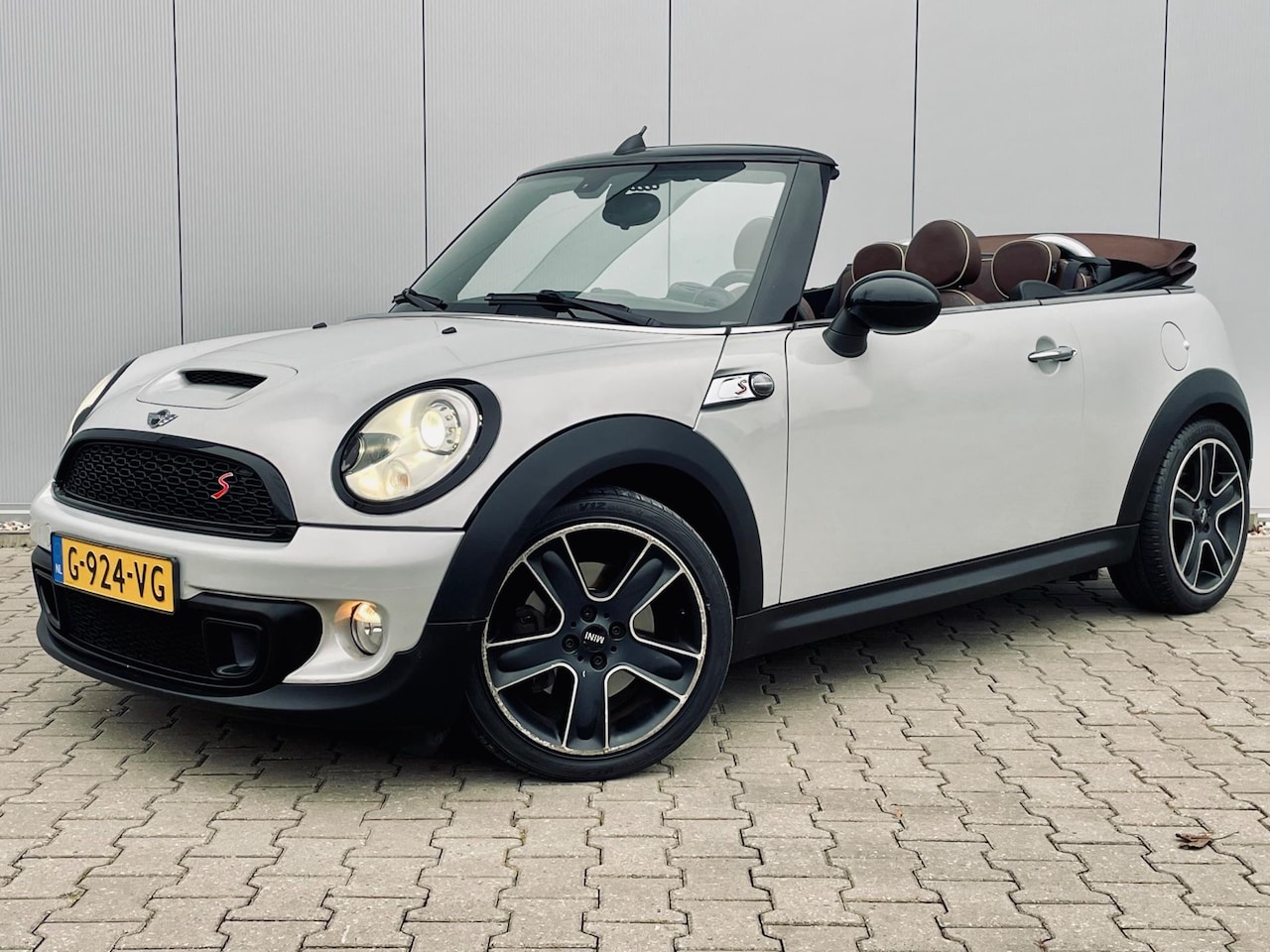 MINI Cabrio - Mini 1.6 Cooper S Chili Aut, leder, xenon, pdc, cruise - AutoWereld.nl