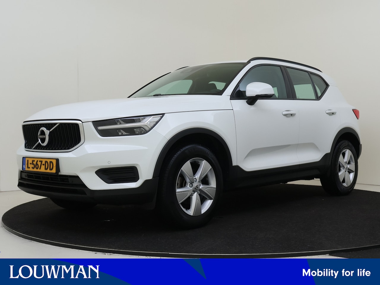 Volvo XC40 - 1.5 T2 Momentum Core | Navigatie | Achteruitrijcamera | - AutoWereld.nl