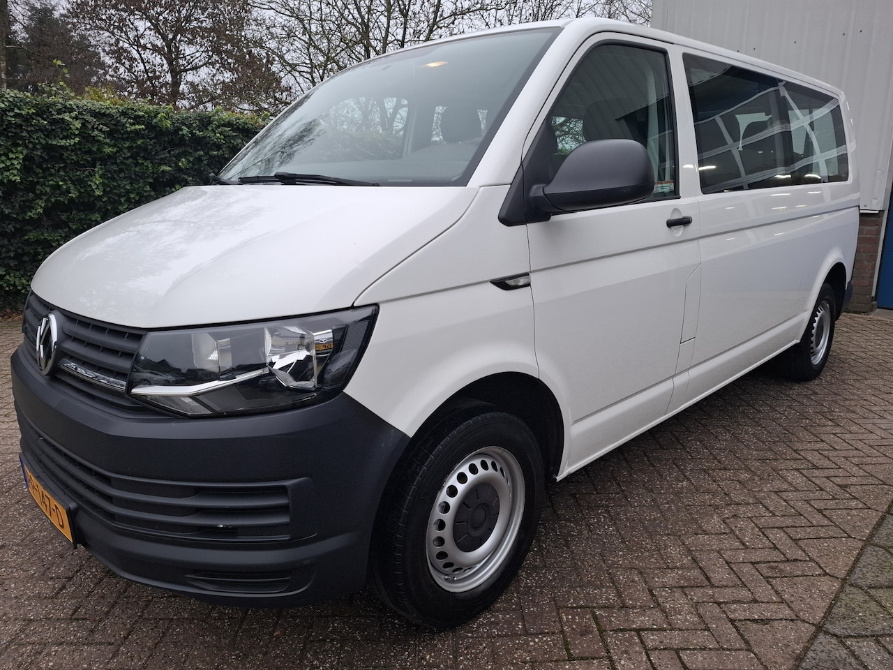 Volkswagen Transporter Kombi - 2.0 TSI L2H1 16950.- INCL BTW 9-PERSOONS BENZINE AARDGAS 150PK - AutoWereld.nl