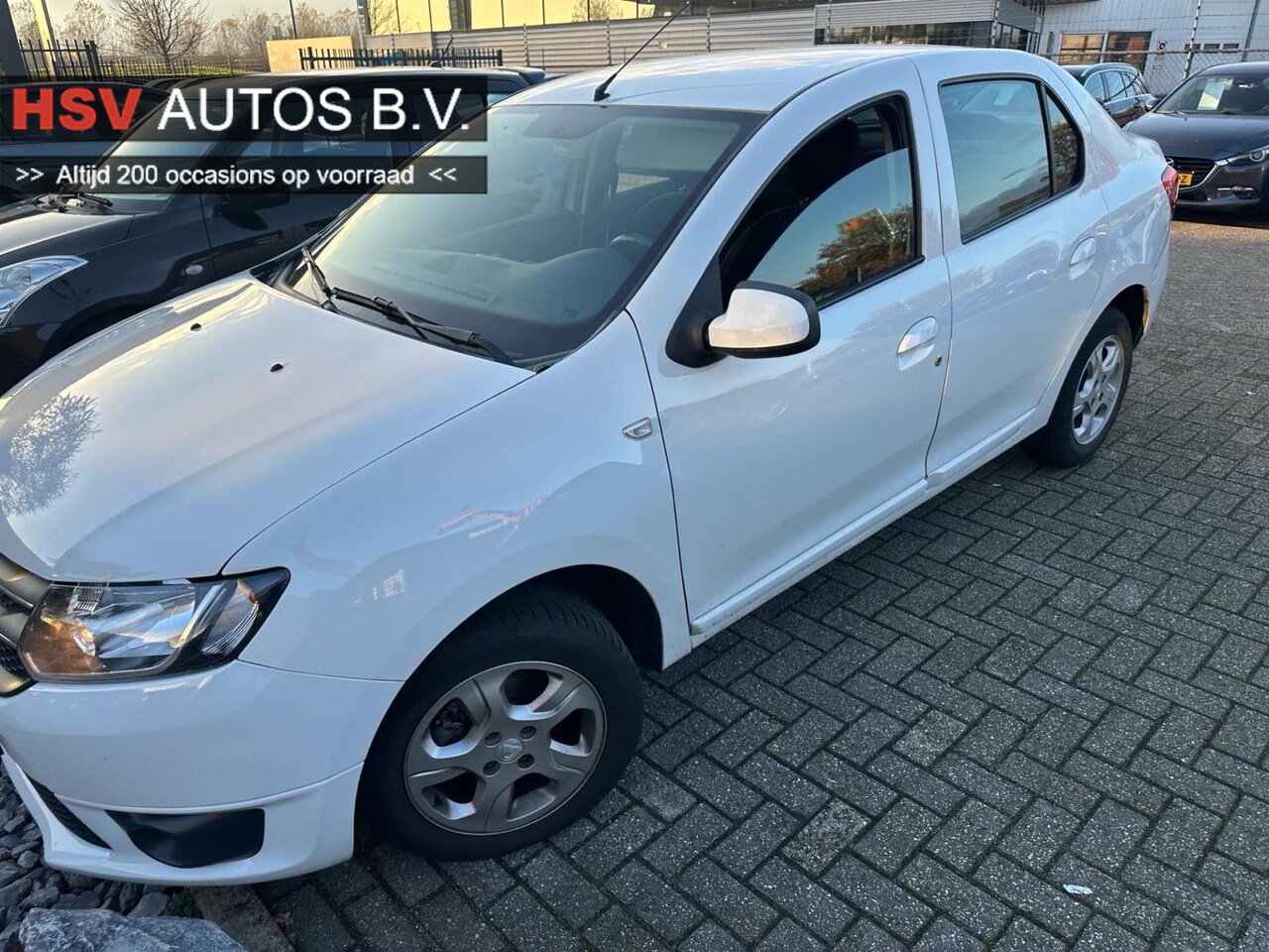 Dacia Logan - 0.9 tCe S&S Prestige airco LM 4-deurs - AutoWereld.nl