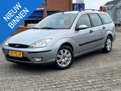 Ford Focus Wagon - 1.6-16V Futura, trekhaak, leder, ECC, nieuwe APK