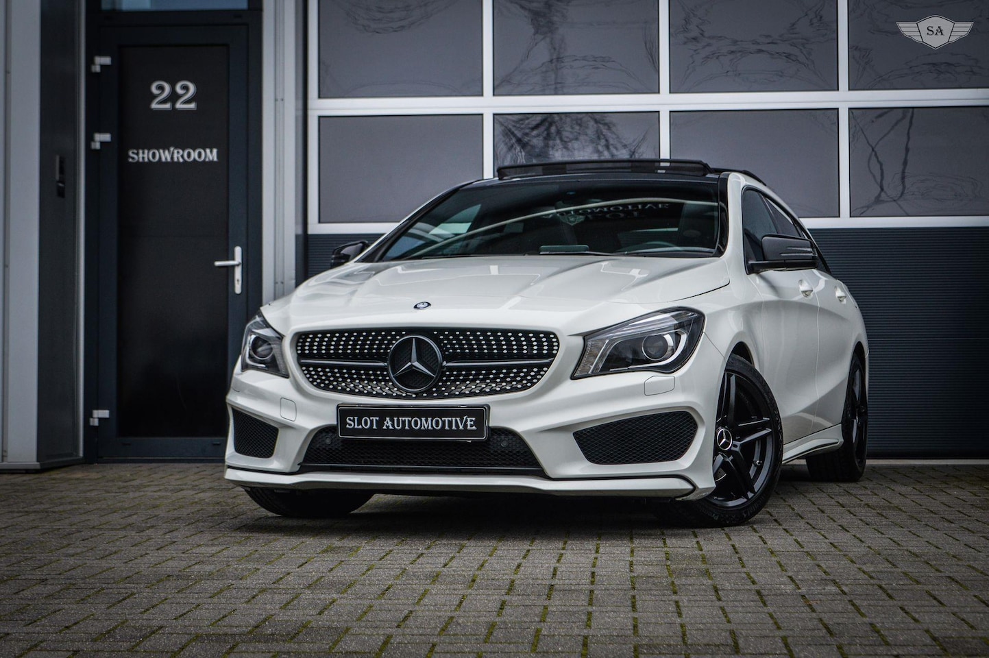 Mercedes-Benz CLA-klasse Shooting Brake - | AMG | NAVI | PANO | CAMERA | TOPSTAAT. - AutoWereld.nl