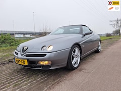 Alfa Romeo Spider - 3.0-12V V6 L