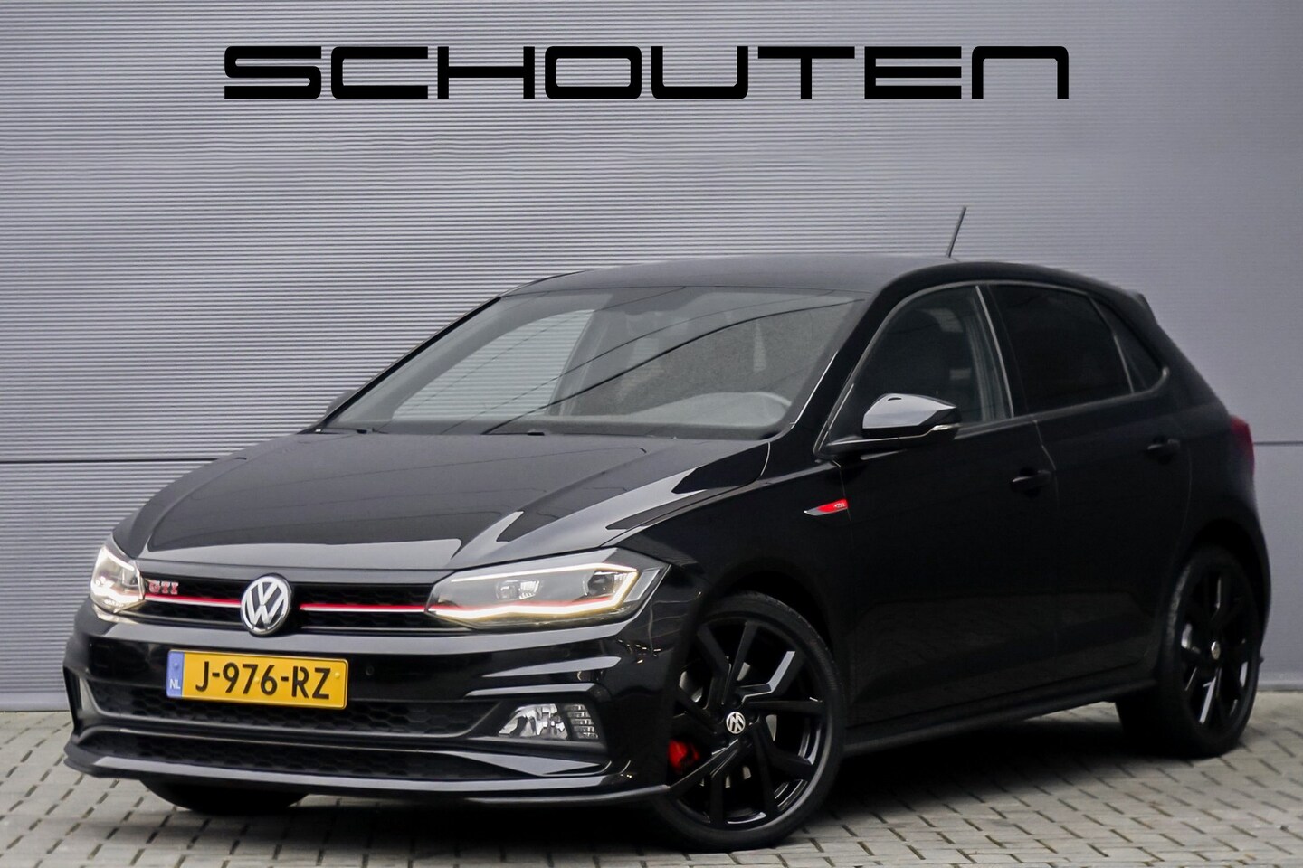 Volkswagen Polo - 2.0 TSI GTI Navi Stoelverwarming LED 18" - AutoWereld.nl