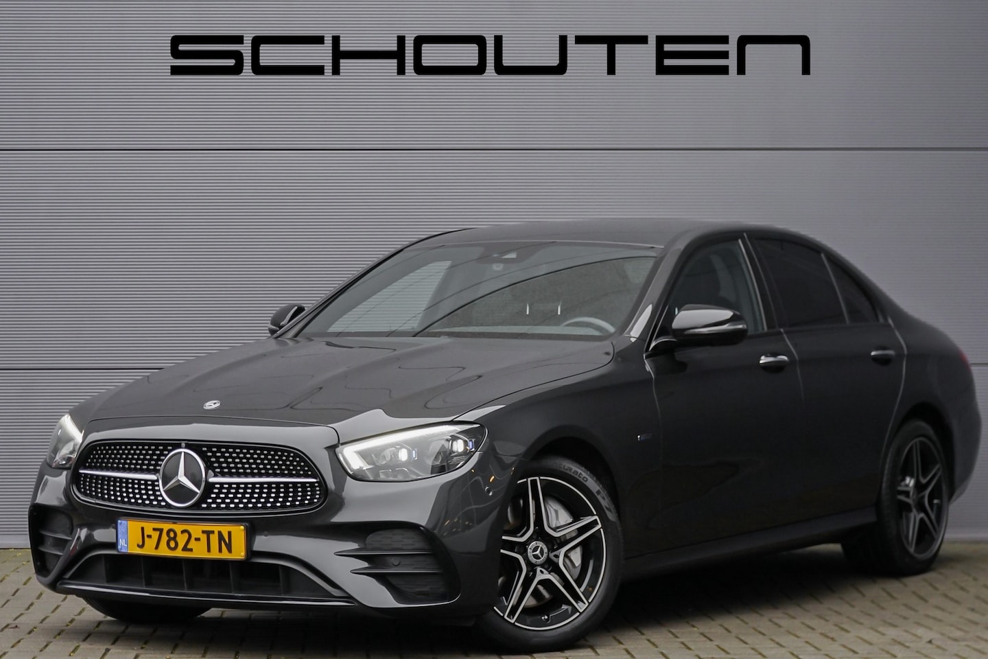 Mercedes-Benz E-klasse - 300 e AMG Night Leder 360° Camera - AutoWereld.nl