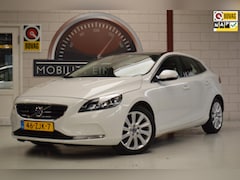 Volvo V40 - 1.6 T3 NIEUWSTAAT TREKHAAK APK NAP GARANTIE