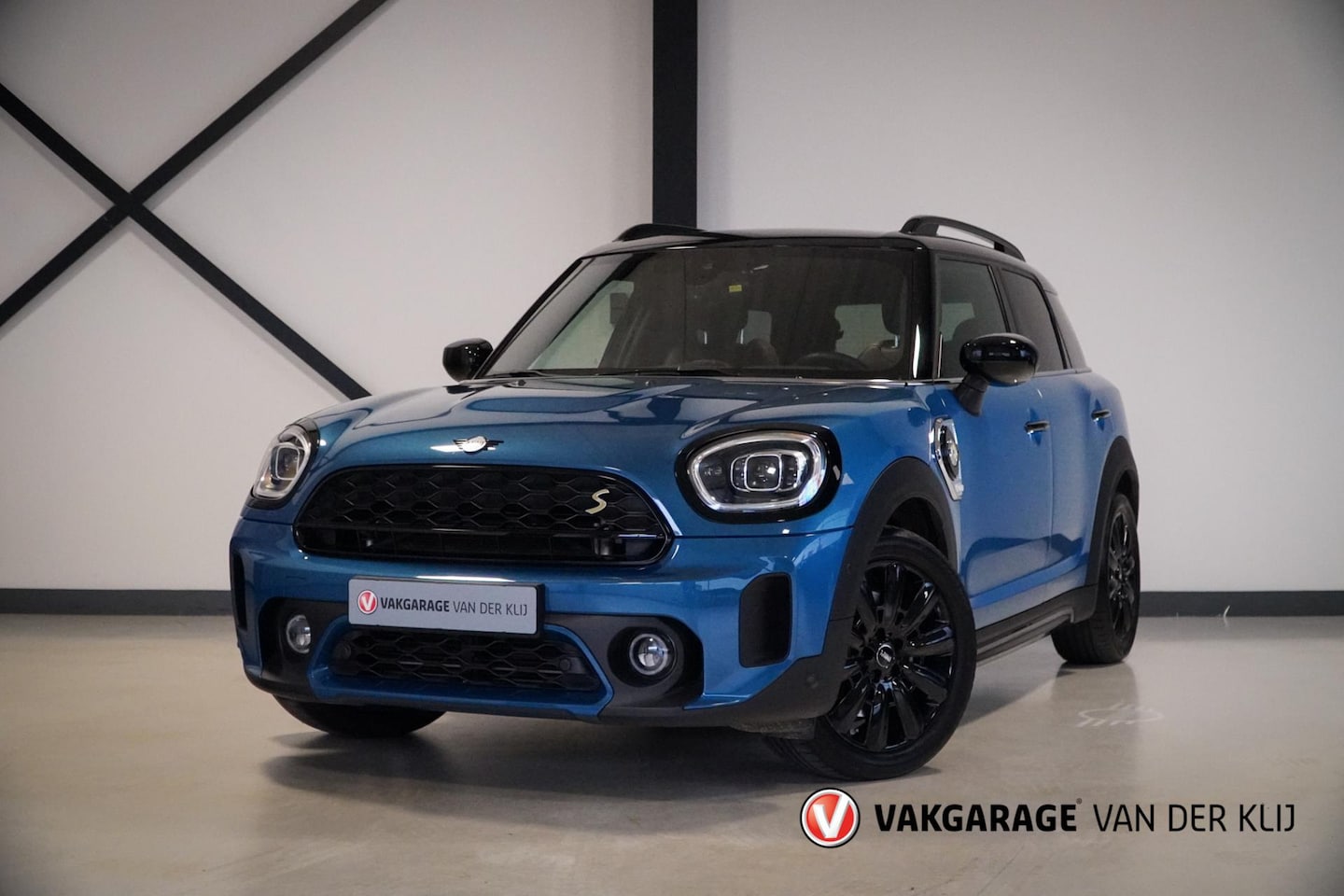 MINI Countryman - Mini Cooper SE ALL4 Yours | ACC | Camera | Memory Seat | Stoelverwarming | Head-Up | Navi - AutoWereld.nl