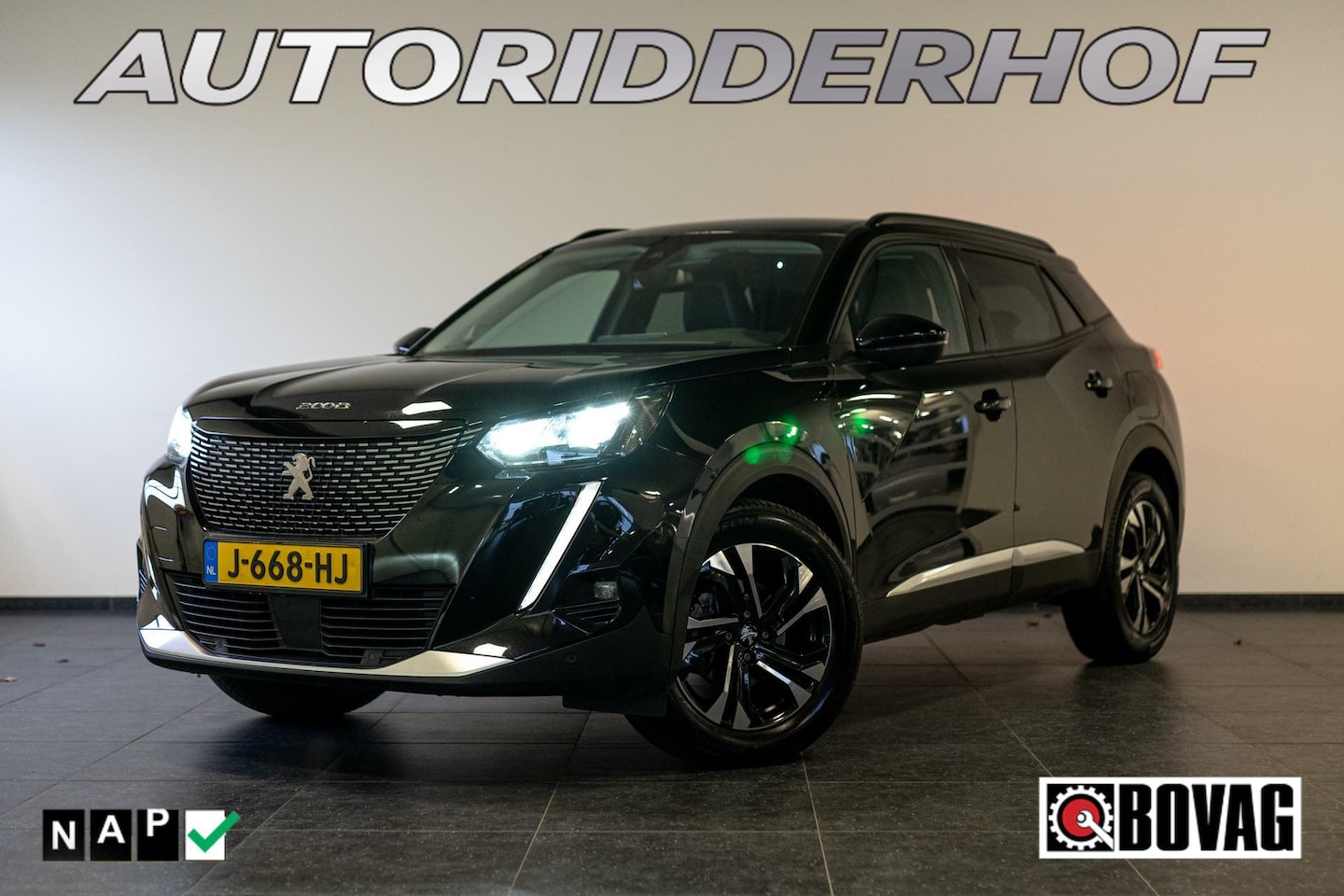 Peugeot 2008 - Allure 100pk | Trekhaak | Camera | Navi | LMV - AutoWereld.nl