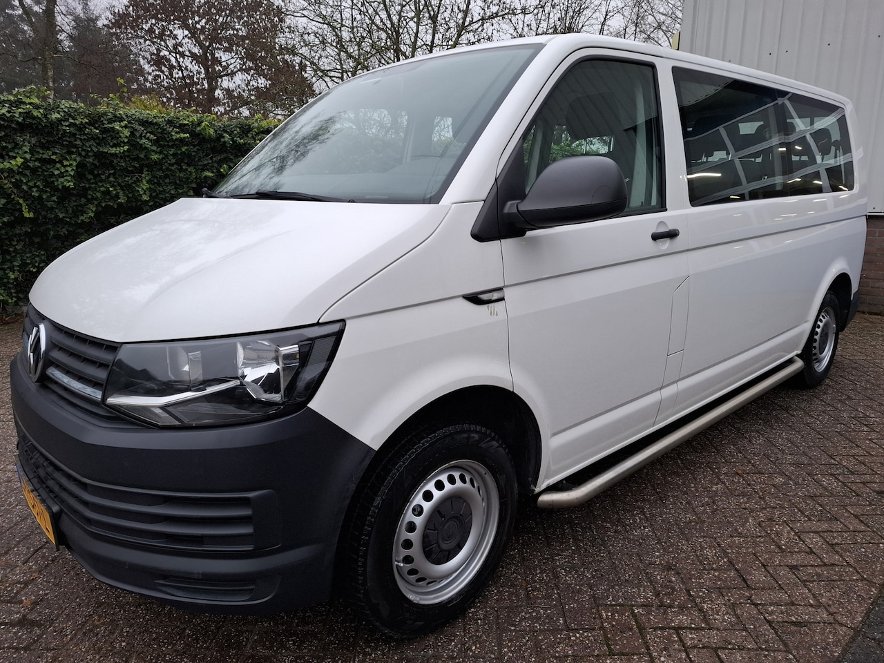 Volkswagen Transporter Kombi - 2.0 TDI L2H1 21750.- INCL BTW 9-PERSOONS EURO6 84PK - AutoWereld.nl