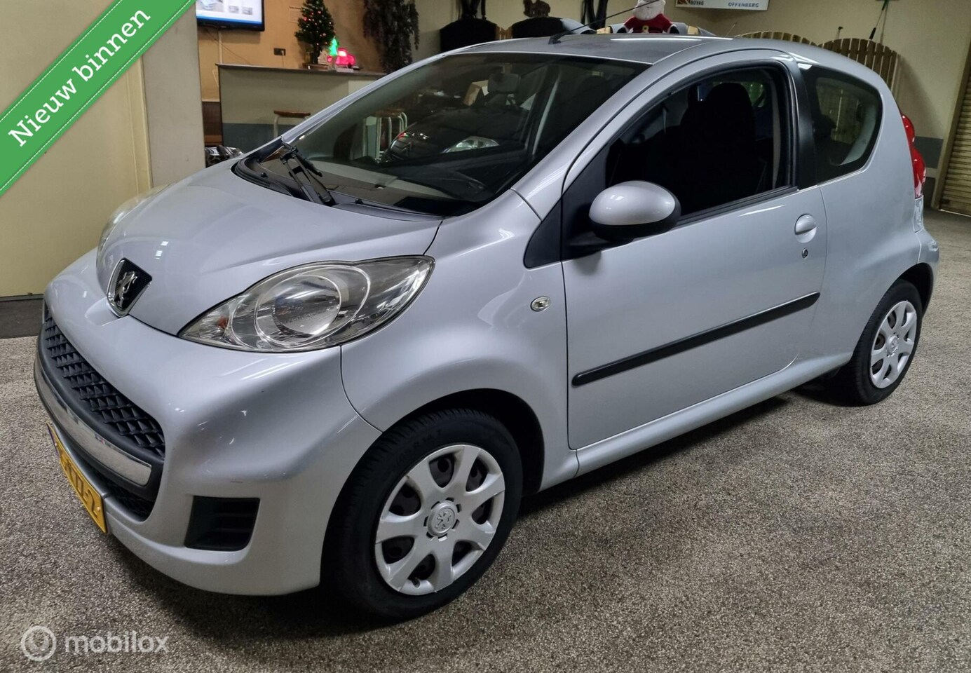 Peugeot 107 - 1.0-12V Sublime Dealer onderhouden. - AutoWereld.nl