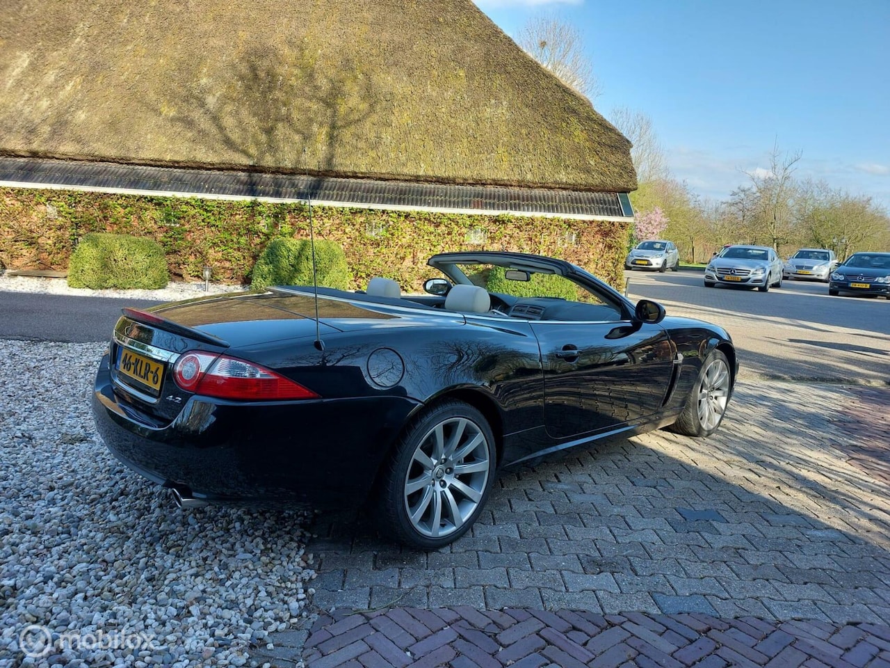 Jaguar XK - 4.2 V8 Convertible 4.2 V8 Convertible - AutoWereld.nl