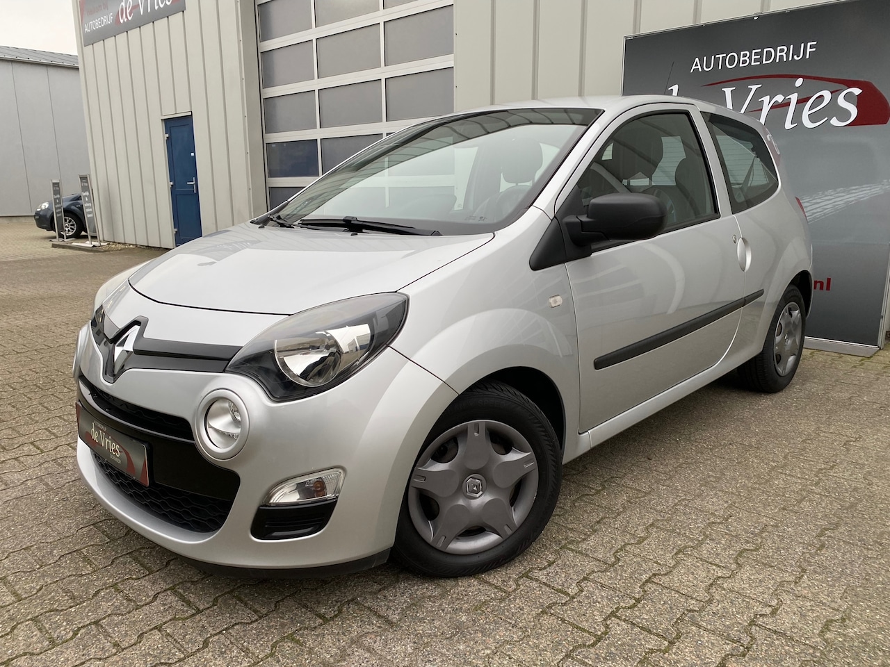 Renault Twingo - 1.2 16V Authentique / Cruise controle / Zeer netjes / NAP - AutoWereld.nl