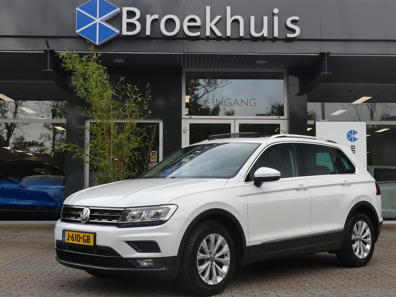 Volkswagen Tiguan - 1.5 TSI ACT 150PK Comfortline Business DSG-7 | PANORAMADAK | ADAPTIVE CRUISE | STOELVERWAR - AutoWereld.nl