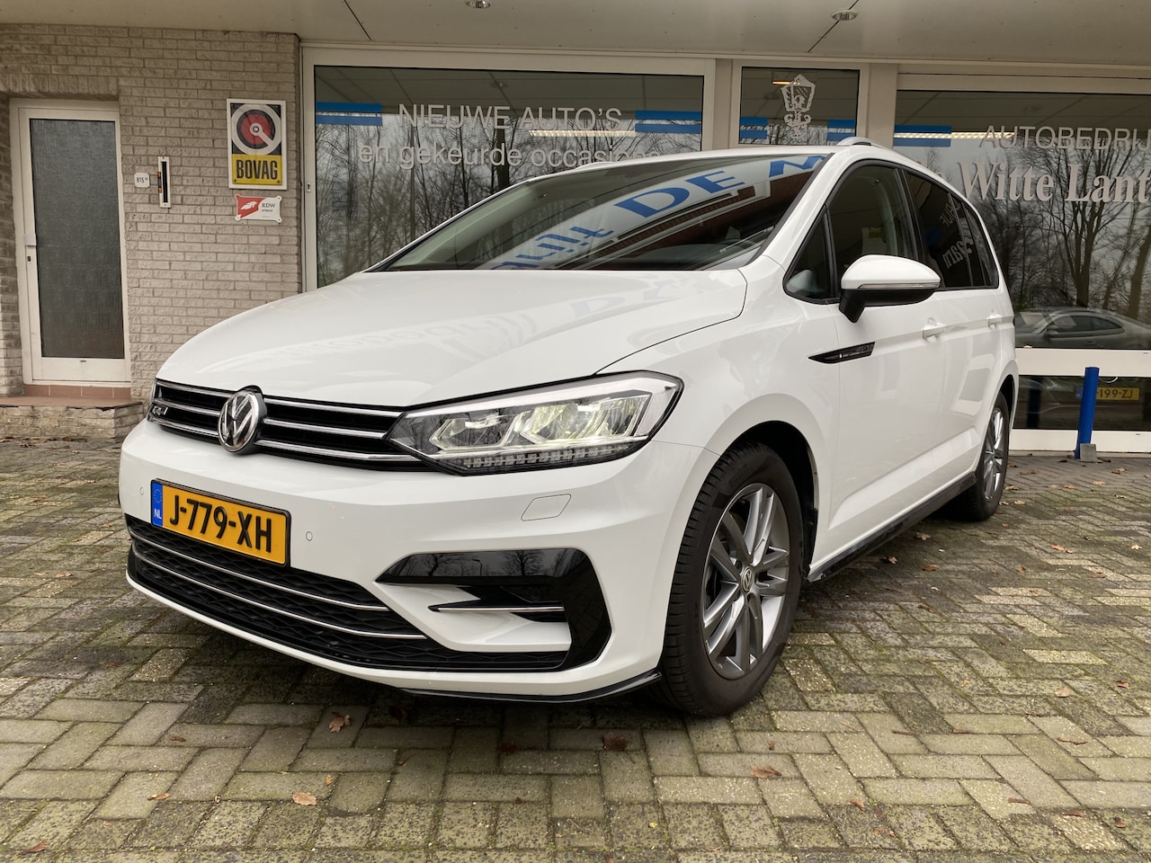 Volkswagen Touran - 1.5 TSI Highline Business R LINE Standkachel/Climatecontrol/Stoelverwarming/Cuisecontrol A - AutoWereld.nl