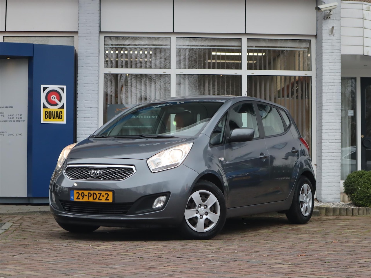 Kia Venga - 1.4 CVVT 90pk X-tra / 1e eigenaar / dealeronderhouden / trekhaak - AutoWereld.nl