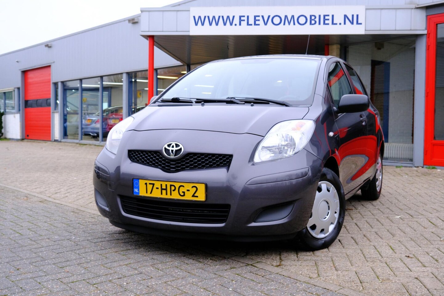 Toyota Yaris - 1.0 VVTi Acces 5-Drs Airco - AutoWereld.nl