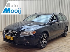 Volvo V70 - 1.6 T4 Limited Edition *Org.NL* Leder / Stoelverwarming / trekhaak / Xenon / Navigatie / E