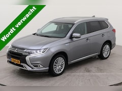 Mitsubishi Outlander - 2.4 PHEV Pure+ NL AUTO | CAMERA | TREKHAAK | STOELVERW |