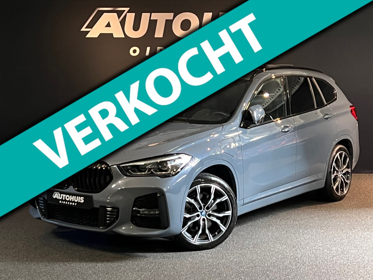 BMW X1 - XDrive25e High Executive Edition M Pano/ HeadUp/ ACC/ Camera/ Stuurverwarming/ Trekhaak - AutoWereld.nl