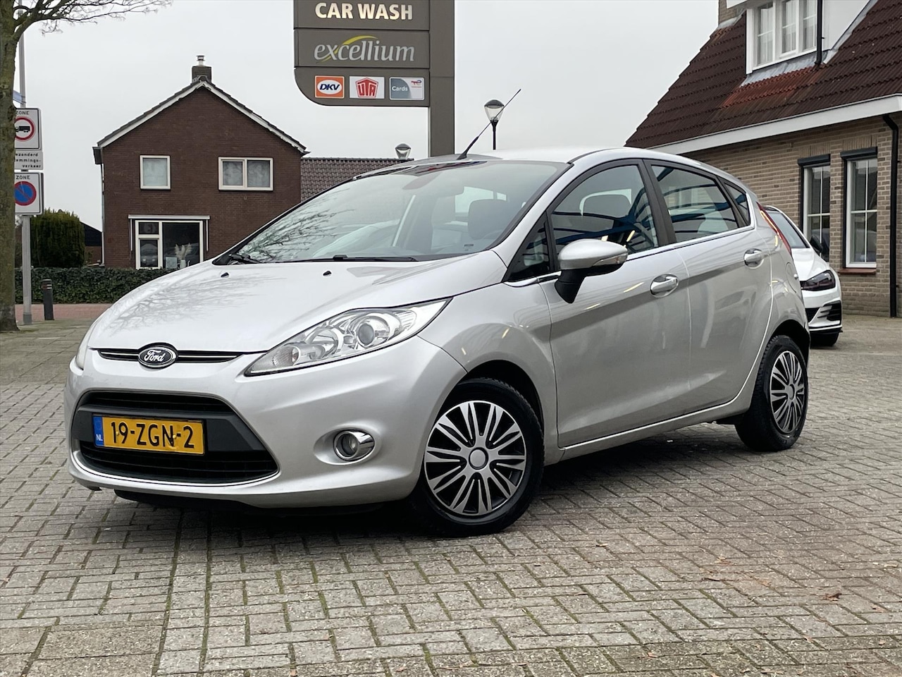 Ford Fiesta - 1.6 TDCI ECOnetic / Org Nl / Airco / Cruise / 5Drs / Pdc - AutoWereld.nl