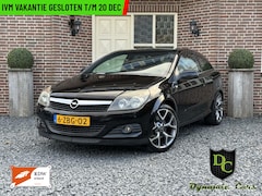 Opel Astra GTC - 1.6 Business *Pano-ruit *Leder *Airco *Cruise