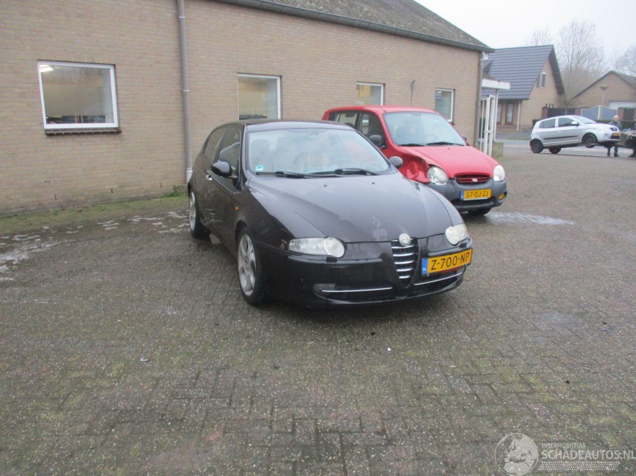 Alfa Romeo 147 - 2.0-TS Distinctive Aut - AutoWereld.nl