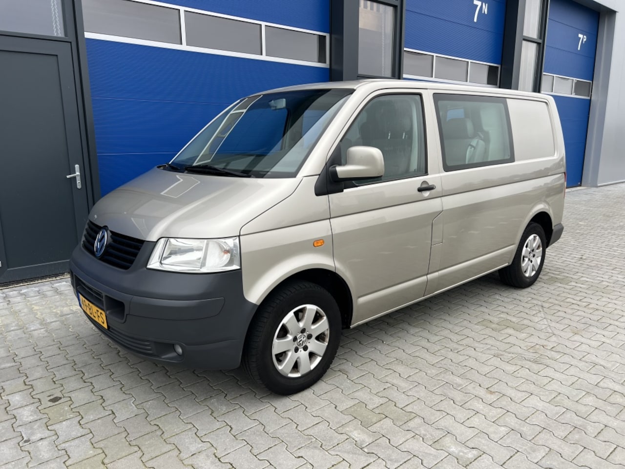 Volkswagen Transporter - 2.5 TDI 300 Bud.DC - AutoWereld.nl